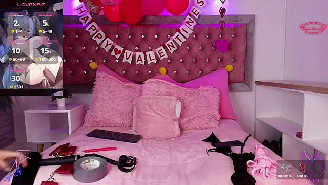 Snapshot of EmmaWilder chatting on 02.16.25 EmmaWilder online show from 02.16.25