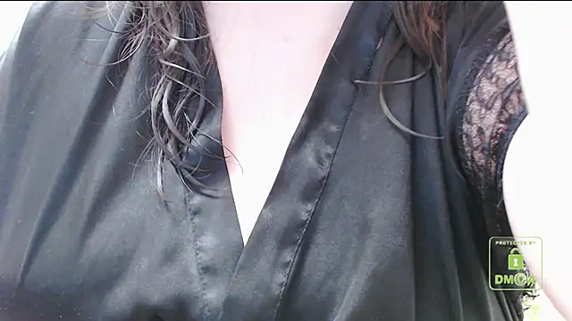 Snapshot of cute_and_hot chatting on 01.23.25 cute and hot online show from 01.23.25