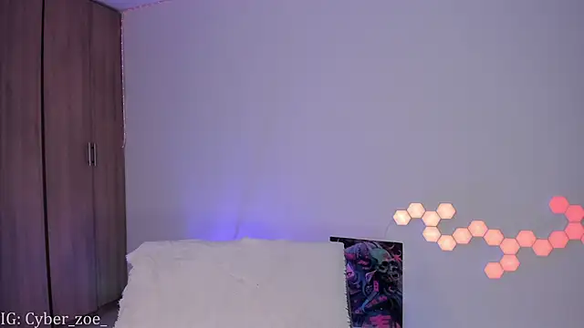 cyberzoe online show from 09.16.25