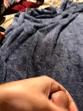 Snapshot of darksmoke011 chatting on 12.02.25 darksmoke011 online show from 12.02.25