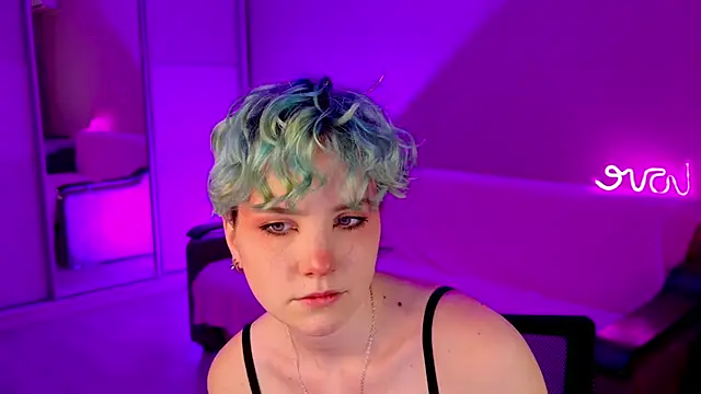 School Love online show from 12.22.24