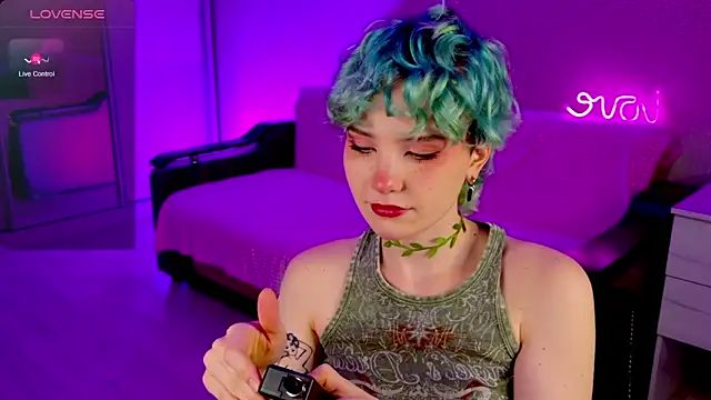 School Love online show from 12.27.24