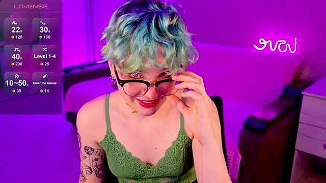 School Love online show from 12.27.24