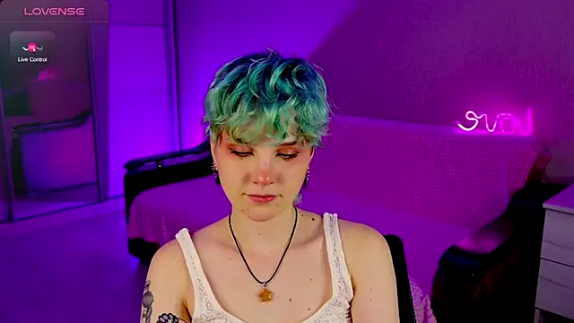 School Love online show from 12.29.24