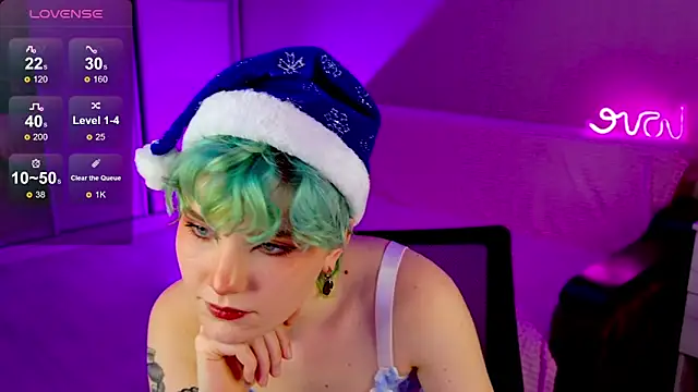 School Love online show from 12.30.24