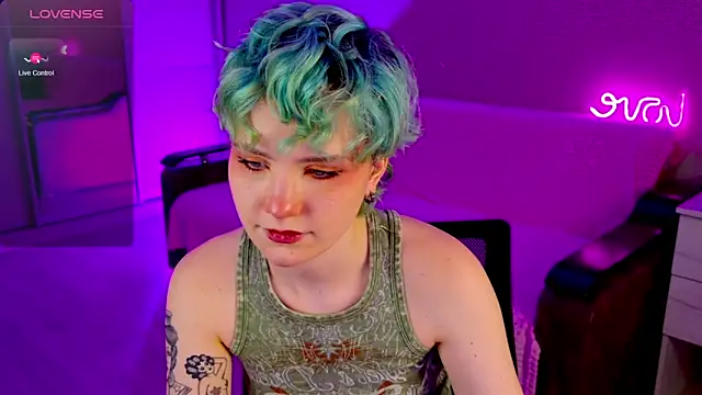 School Love online show from 01.06.25