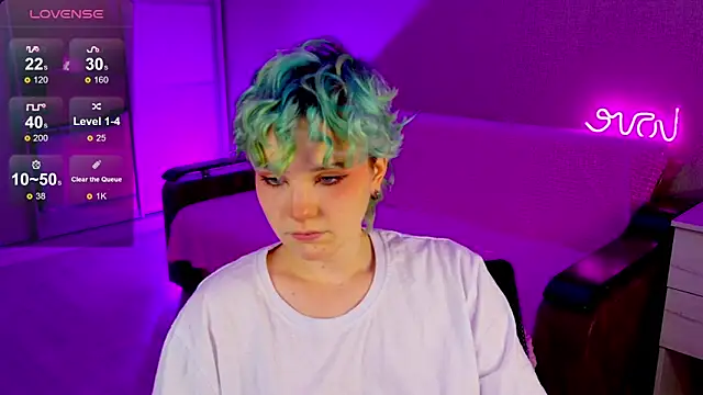 School Love online show from 01.08.25