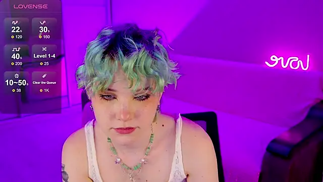 School Love online show from 01.20.25