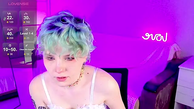 School Love online show from 01.24.25