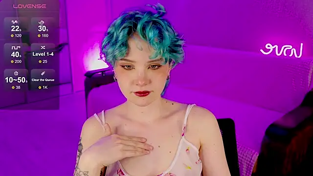 School Love online show from 02.10.25