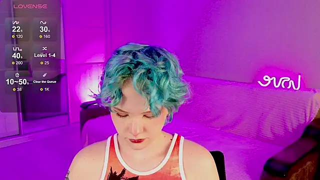 School Love online show from 02.12.25