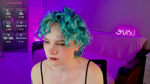 School Love online show from 02.16.25