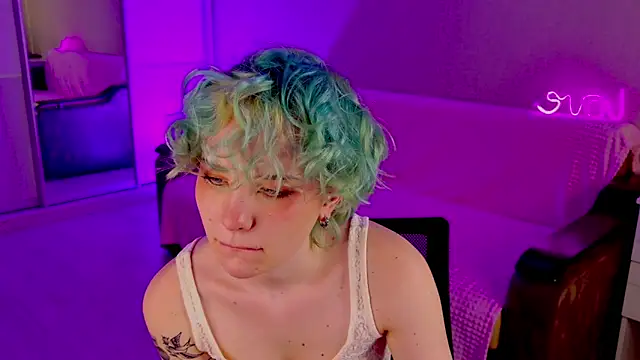 School Love online show from 03.07.25