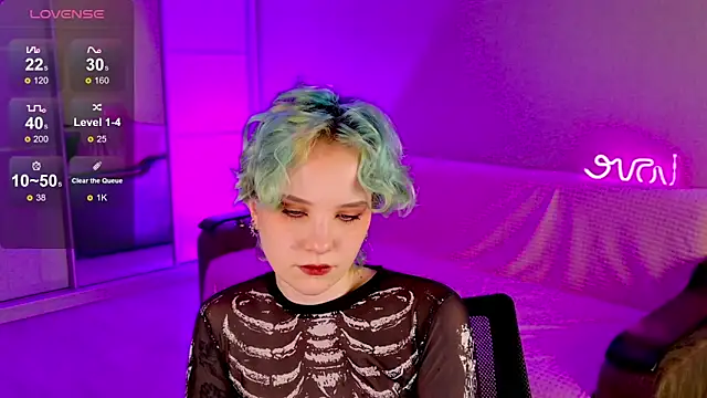 School Love online show from 03.09.25