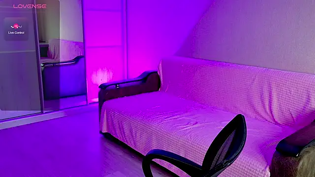 School Love online show from 03.12.25