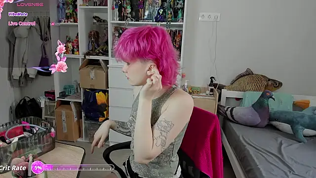 School Love online show from 02.20.26