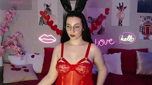 Fluffy Tiffy online show from 02.14.25