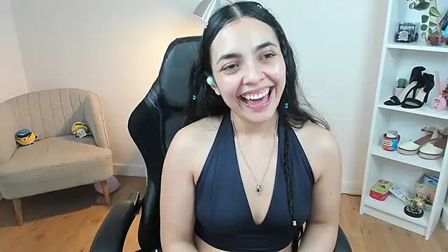  BellaEvans  online show from 02.04.25