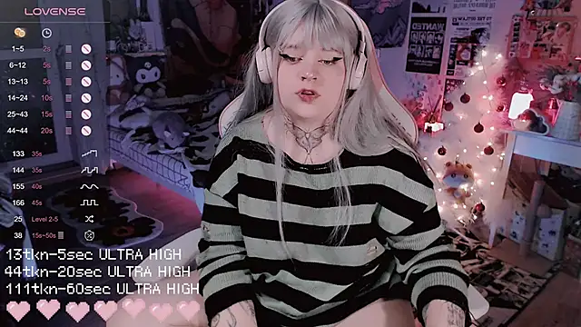 Snapshot of noori__hope chatting on 01.13.26 noori hope online show from 01.13.26