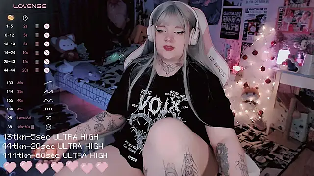 Snapshot of noori__hope chatting on 01.15.26 noori hope online show from 01.15.26