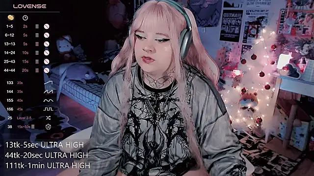 Snapshot of noori__hope chatting on 01.16.26 noori hope online show from 01.16.26