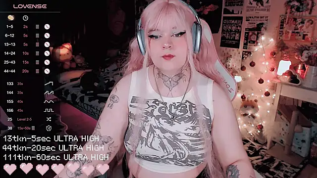 Snapshot of noori__hope chatting on 01.18.26 noori hope online show from 01.18.26