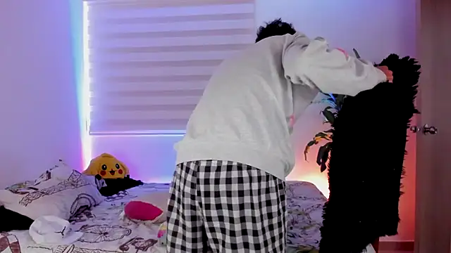 aldrinwhite online show from 10.24.25