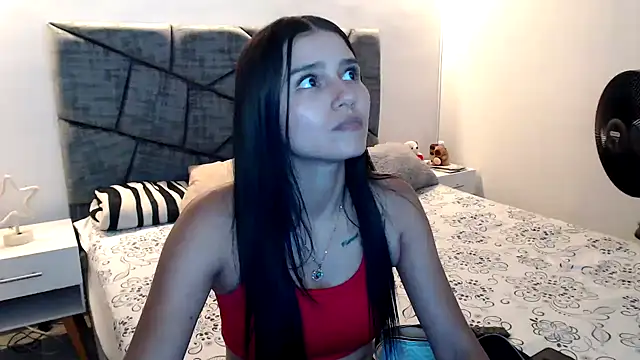 Snapshot of cloe_fox chatting on 11.23.25 cloe fox online show from 11.23.25