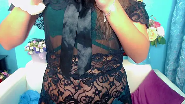 LindaaLu online show from 12.12.24