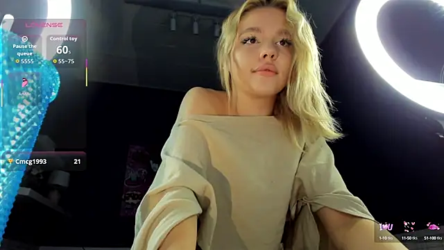 Snapshot of Anna_Robinson chatting on 09.11.25 Anna Robinson online show from 09.11.25