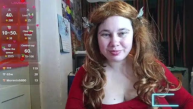Snapshot of Cora_Maro chatting on 04.22.26 Cora Maro online show from 04.22.26