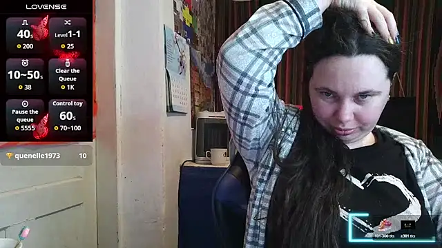 Snapshot of Cora_Maro chatting on 04.28.26 Cora Maro online show from 04.28.26