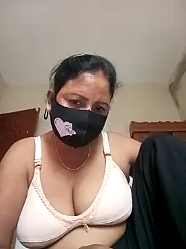 Neha-Roy online show from 09.18.25