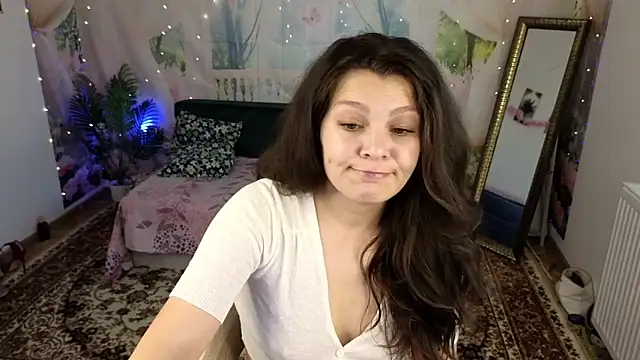 Snapshot of MadameDeFeu chatting on 06.02.26 MadameDeFeu online show from 06.02.26