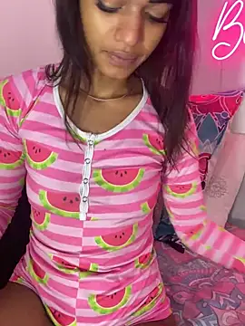 BarbieHotLaura online show from 11.11.25