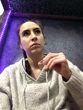 Snapshot of pleasure_of_life chatting on 11.18.25 pleasure of life online show from 11.18.25