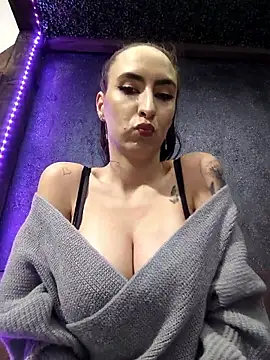 Snapshot of pleasure_of_life chatting on 12.04.25 pleasure of life online show from 12.04.25