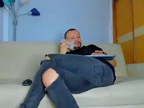 Snapshot of ToonyDee chatting on 01.16.25 ToonyDee online show from 01.16.25