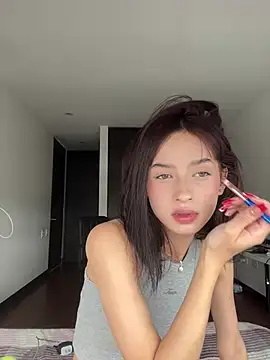 salome-brown online show from 02.10.25