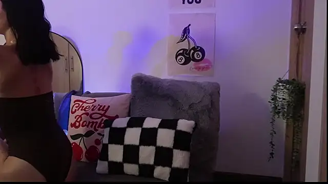 salome-brown online show from 12.04.25