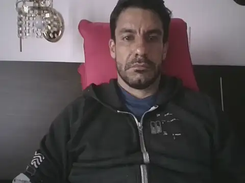 elkike1980 online show from 05.11.26