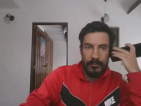 elkike1980 online show from 07.02.26