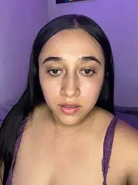 Snapshot of cata_megan chatting on 12.23.24 cata megan online show from 12.23.24