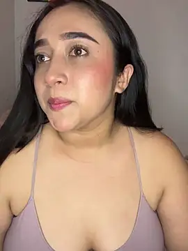 Snapshot of cata_megan chatting on 01.10.25 cata megan online show from 01.10.25