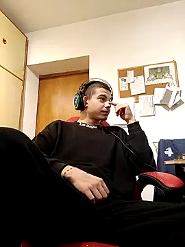 BigDickEnrg7195 online show from 02.14.25