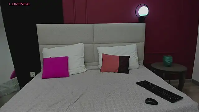 Snapshot of MonikaCharming chatting on 02.21.25 MonikaCharming online show from 02.21.25