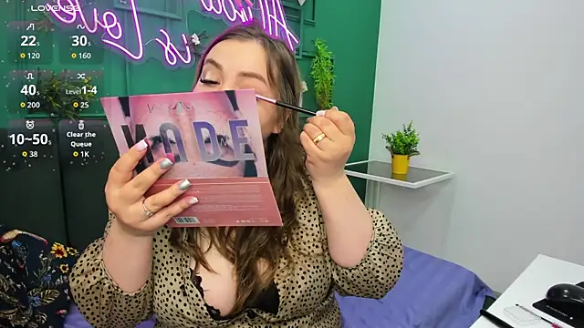 Snapshot of MonikaCharming chatting on 05.19.26 MonikaCharming online show from 05.19.26
