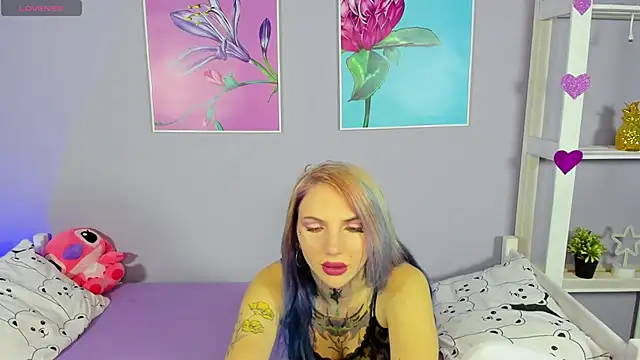 Snapshot of AnneTenet chatting on 12.05.24 AnneTenet online show from 12.05.24