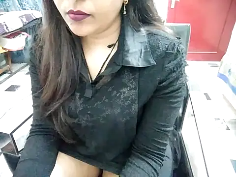 aarushi sharmaa online show from 02.12.25