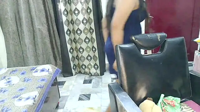 aarushi sharmaa online show from 11.29.25